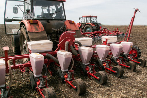 В Новосибирской области аграрии активно готовятся к весенним полевым работам
