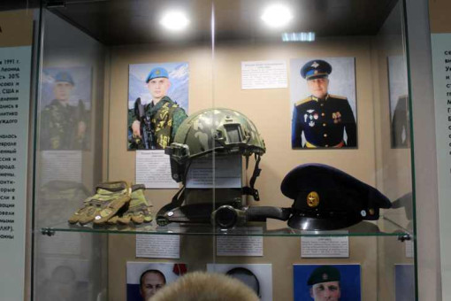 Выставка, посвященная героям СВО, открылась в музее Искитима