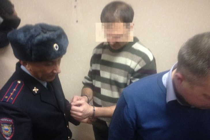 Продавший 26 квартир новосибирский чиновник освобожден из СИЗО
