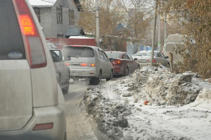 Аномальная 10-балльная пробка появилась и исчезла днем в Новосибирске