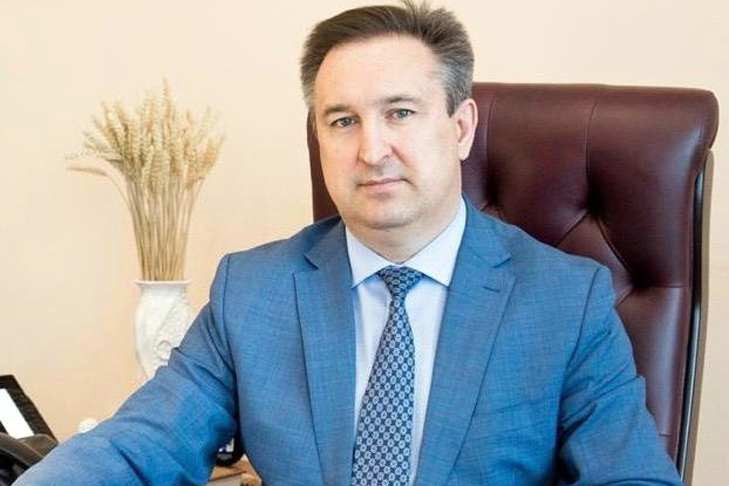Суд отказался увольнять главу Колыванского района Евгения Артюхова