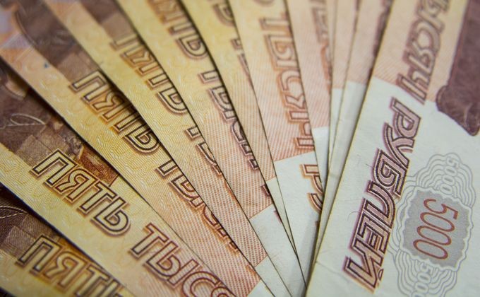 Воры похитили из квартиры новосибирца доллары и золото на 11 млн руб.