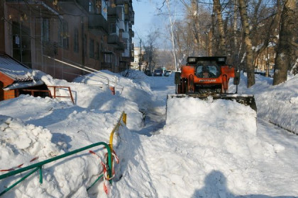 Сугробы превысили исторический максимум в Новосибирске