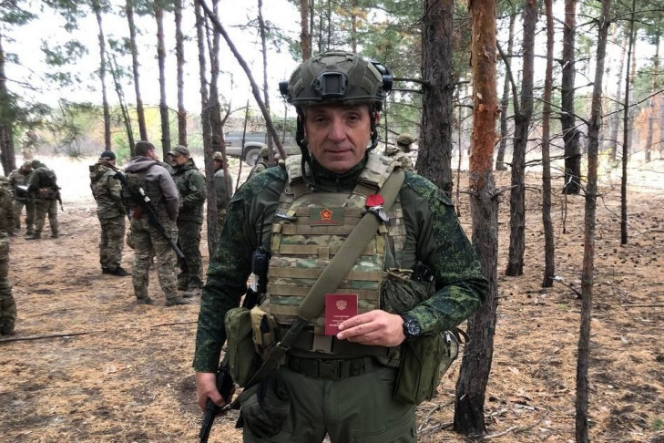 Бывший генерал Кандиков из Новосибирска получил медаль на СВО