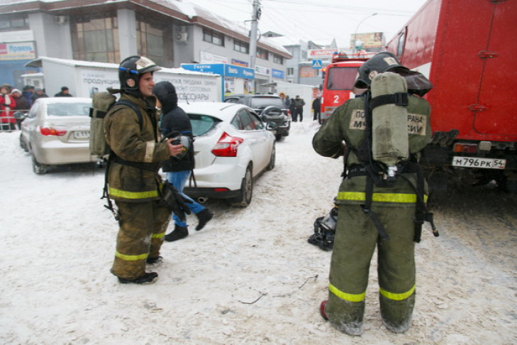 50 жителей Богданки эвакуировали из-за пожара в подвале