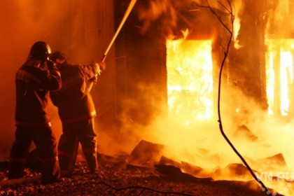Двое детей погибли на пожаре в Новосибирской области 