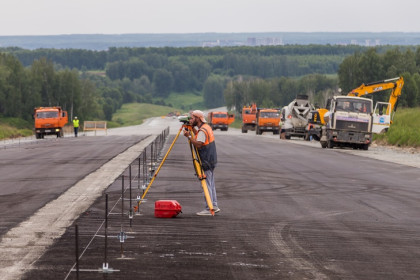 Два миллиона квадратных метров дорог уложили в Новосибирской области