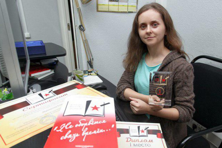 Самым патриотичным поэтом Новосибирска стала Елена Шумилова