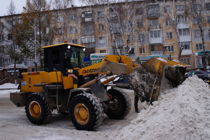 Бердск захлебывается снегом