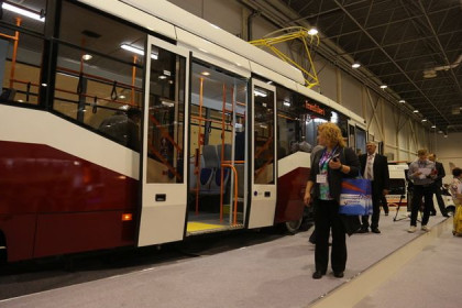 Трамвай новосибирской сборки показали на выставке «TransSiberia»