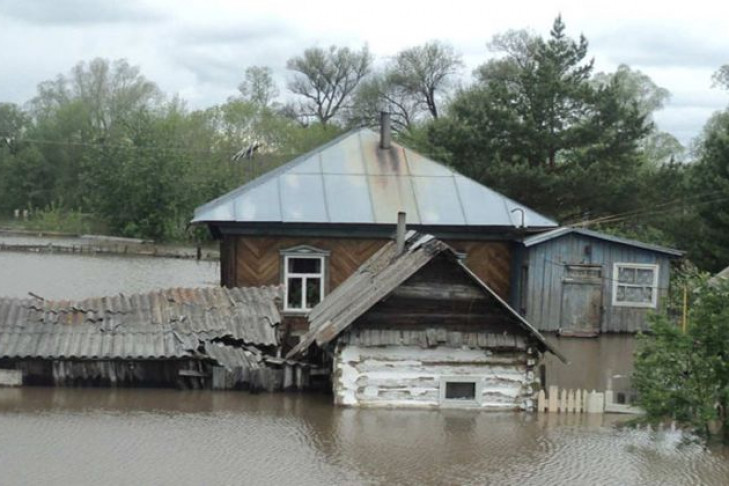 Вода ушла с подтопленных дачных участков в Новосибирске