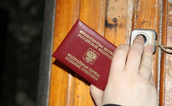Благодаря действиям судебных приставов бывшая супруга должника уже получила первые 20 000 рублей алиментов