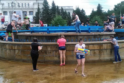 Власти и погода сорвали день Ивана Купалы в Новосибирске