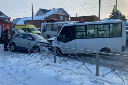 Устроившего ДТП в Новосибирске мигранта взял на контроль Бастрыкин