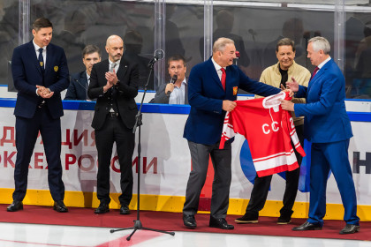 Ярким спортивным праздником в Новосибирске открылся новый ЛДС «Сибирь-Арена»