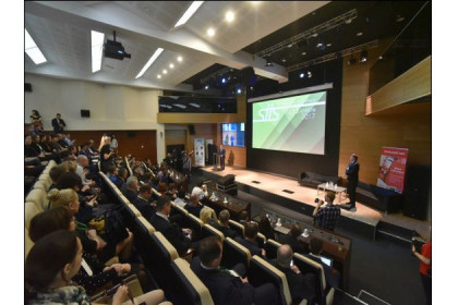 Форум «Индустрия информационных систем» стартовал в Академпарке