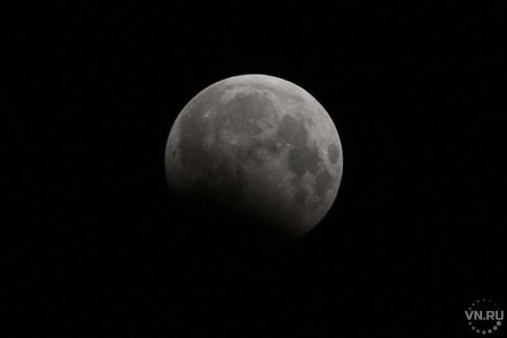 Фото кровавой Луны восхитило новосибирцев 
