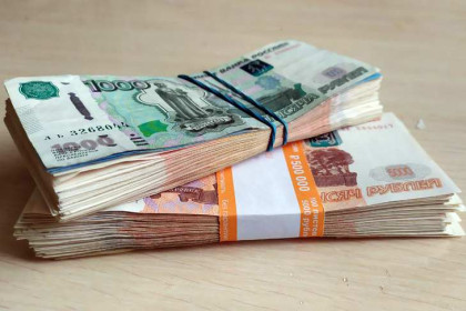 Два сотрудника таможни получили взятку миллион рублей в Новосибирске