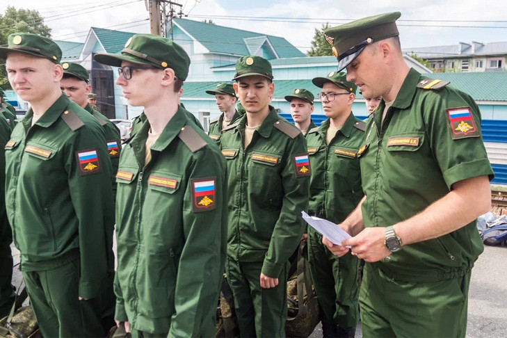 Частичная мобилизация завершена в России: набрали 300 тысяч человек