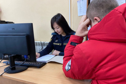 Арест iPhone 14 Pro ускорил выплату алиментов 6-летнему мальчику в Новосибирске