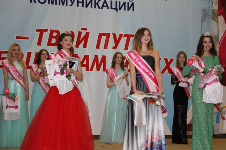 В Новосибирске выбрали самую красивую школьницу [ФОТО]