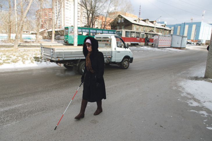 Слепые новосибирцы жалуются на равнодушие