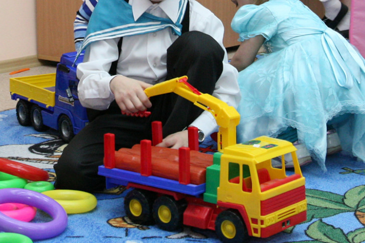 В Бердске прокурор разрешил мальчику брать чужие игрушки