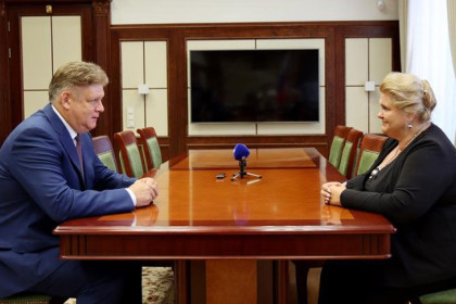 Анатолий Серышев обсудил с Еленой Малышевой вопросы сохранения исторической памяти в регионах Сибири