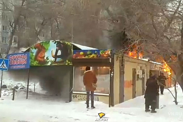 Киоск с нормальной невкусной шаурмой сгорел в Новосибирске 