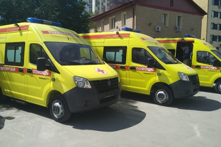 Новые машины скорой помощи получила Новосибирская область для борьбы с коронавирусом