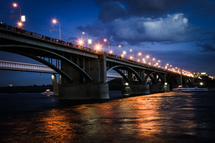 Октябрьский мост начнут ремонтировать летом 2021 года