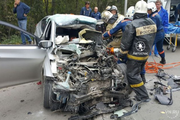Hyundai протаранил миксер с цементом: есть жертвы