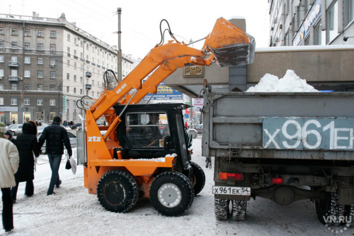 Уборка снега в Новосибирске – какие улицы расчистят в ночь на 6 декабря