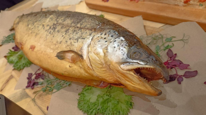 Новосибирцам дали советы по выбору рыбных деликатесов к празднику