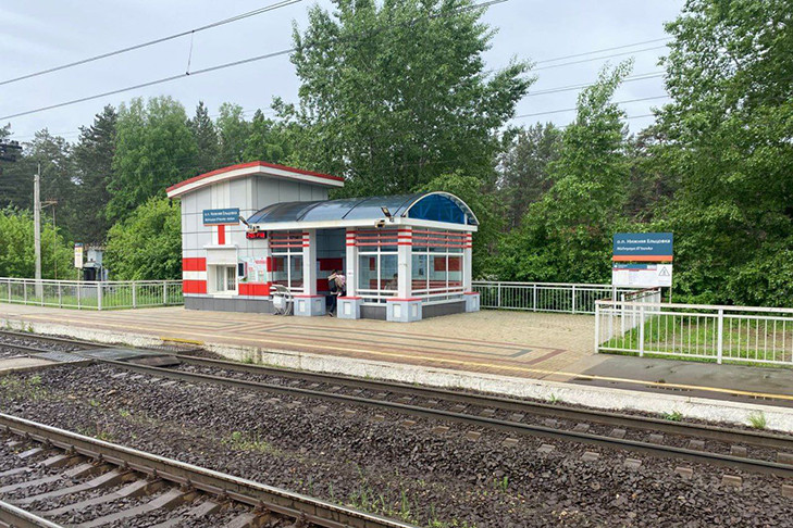 Подросток погиб под колесами электропоезда на станции Нижняя Ельцовка
