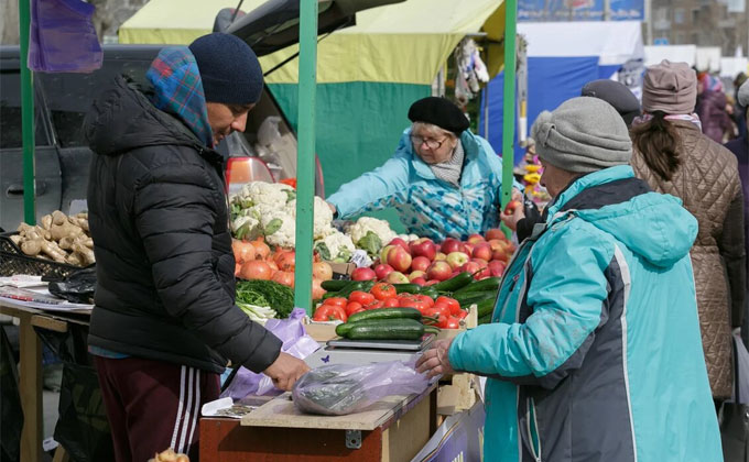 Снизить прожиточный минимум из-за удешевления продуктов предложил Минтруд