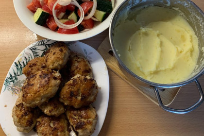 Котлету с пюре назвали главным блюдом Новосибирска