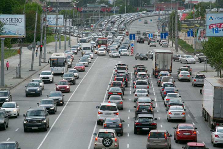 Три новых закона резко изменят жизнь новосибирских автомобилистов 