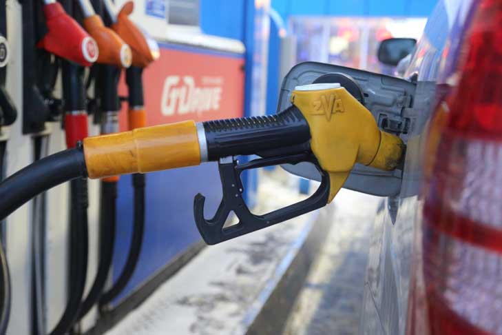 Самым дешевым бензином в России пользуются жители Новосибирска