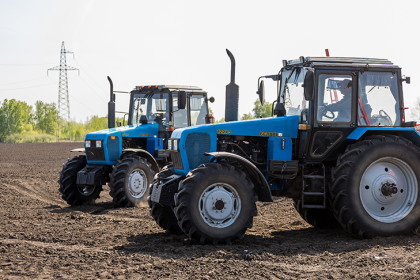 Спрос на сельхозтехнику растет с началом посевной кампании