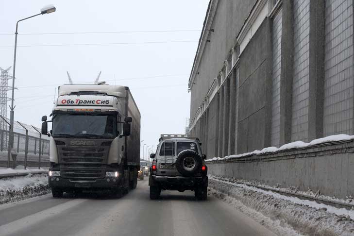 Андрей Травников предложил ввести ограничения для большегрузов в Новосибирске