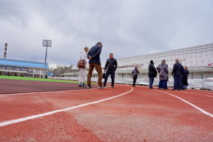 Строительство школ и стадиона по народной программе в Новосибирской области проверил партийный контроль