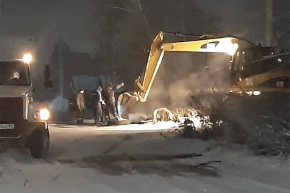 В Новосибирске жители четырех улиц Октябрьского района замерзают в квартирах из-за аварии