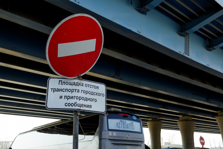 Автобус с пассажирами угнали в Новосибирской области 