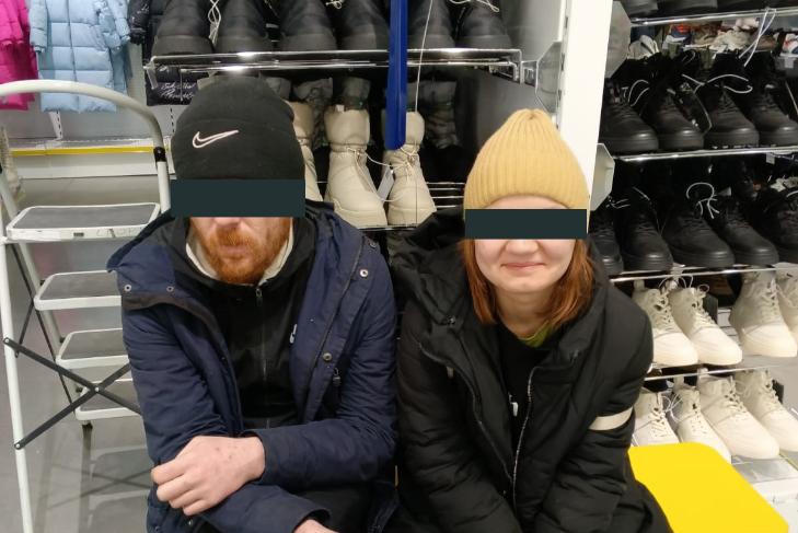 «Банда рыжих» поменяла рваные кроссовки на зимние сапоги в Новосибирске