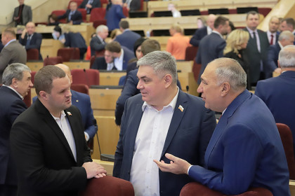 Депутаты Заксобрания поддержали проект бюджета Новосибирской области