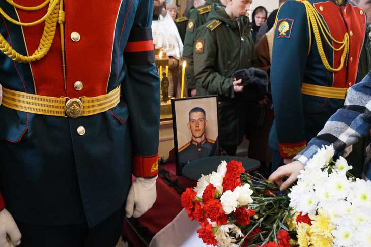 Героя спецоперации на Украине из Бердска похоронили в цинковом гробу