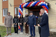 В Усть-Тарке состоялось торжественное вручение ключей новоселам