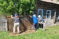 В Чувашах навели порядок на территории заброшенного дома