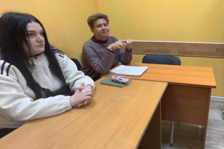 Суд в Новосибирске отменил оправдательный приговор матери погибших в пожаре детей